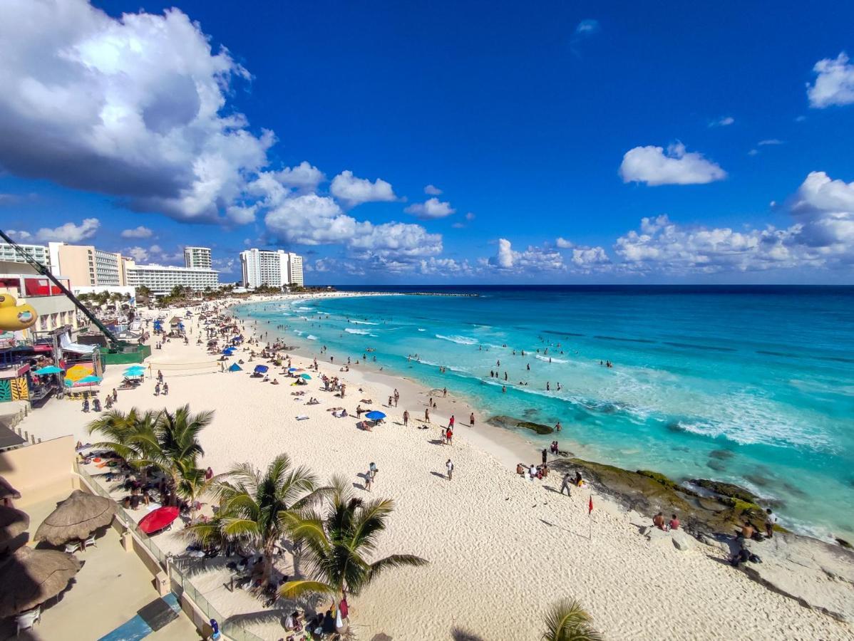 paradise beachfront nightlife heart cancun